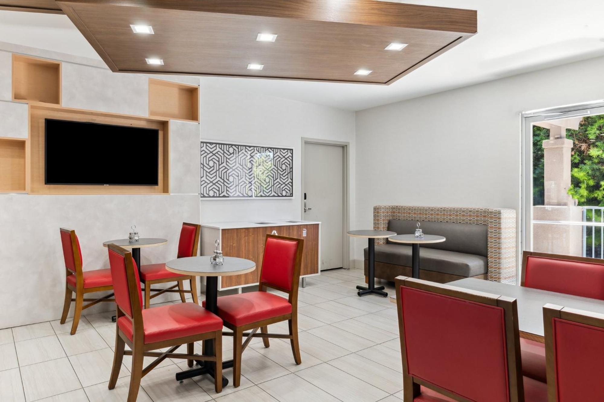 Holiday Inn Express & Suites Mountain View Silicon Valley By Ihg Zewnętrze zdjęcie