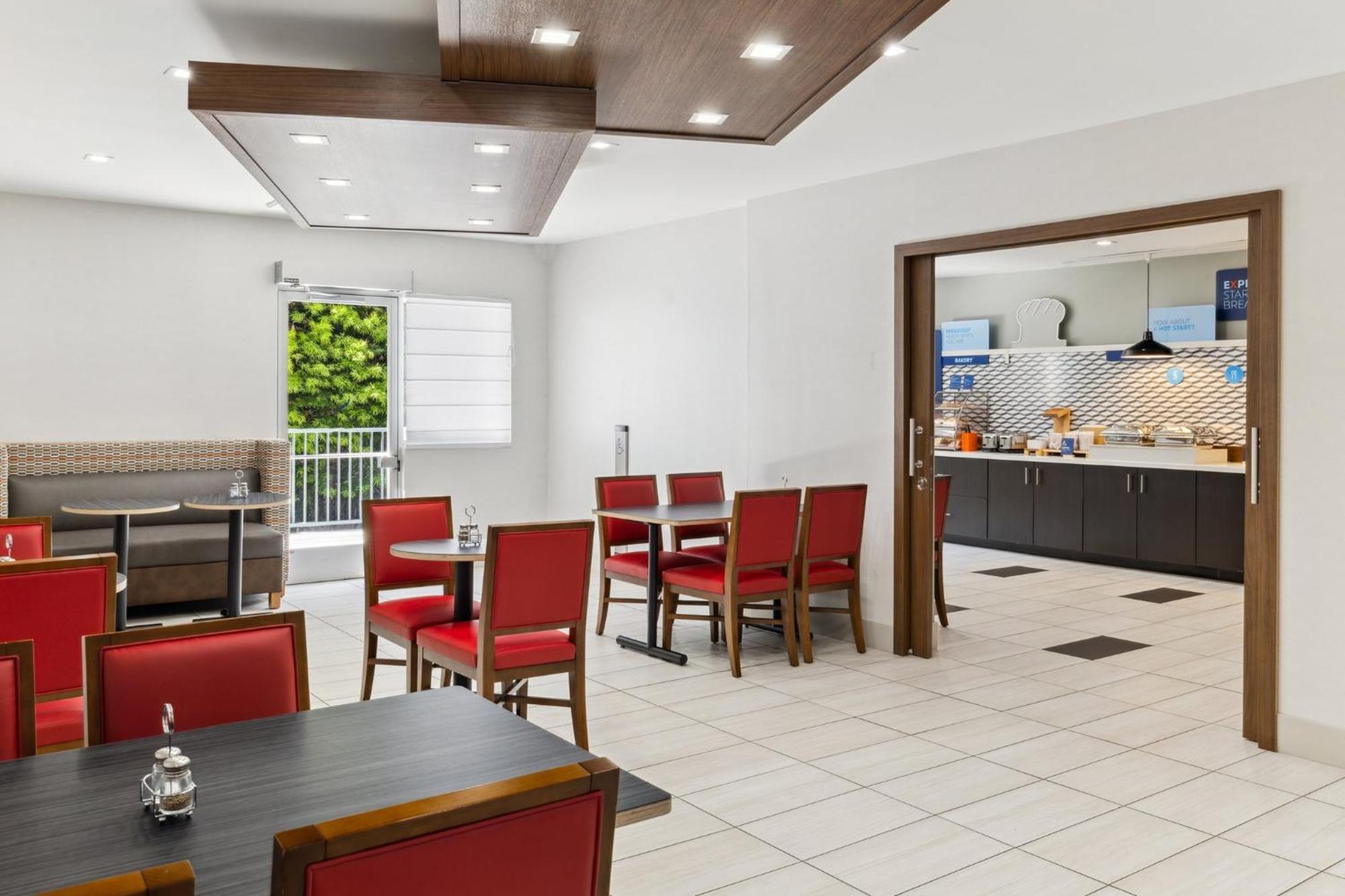 Holiday Inn Express & Suites Mountain View Silicon Valley By Ihg Zewnętrze zdjęcie